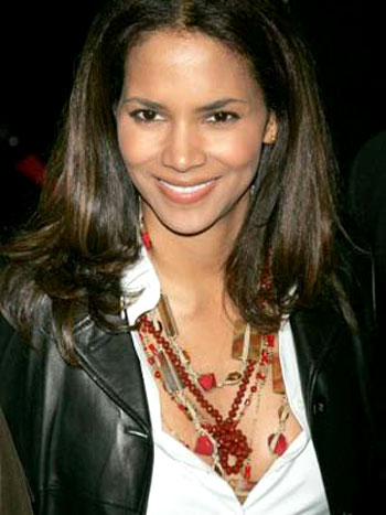 Model_Halle Berry