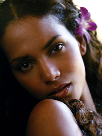 International Model_Halle Berry